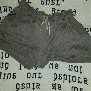 Athe’ linen and silk shorts